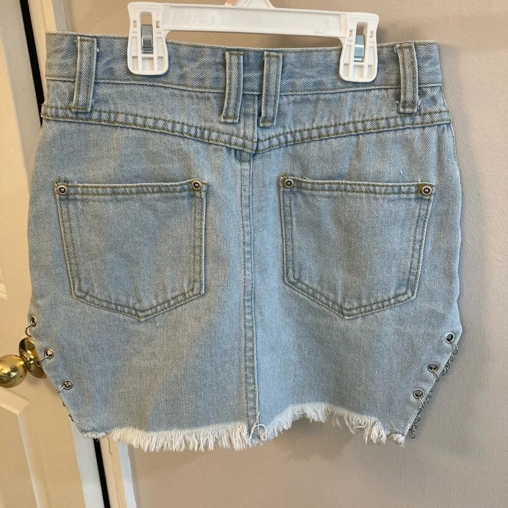 PrettyLittleThing Chain Detail Denim Mini Skirt with raw hem US Size 2